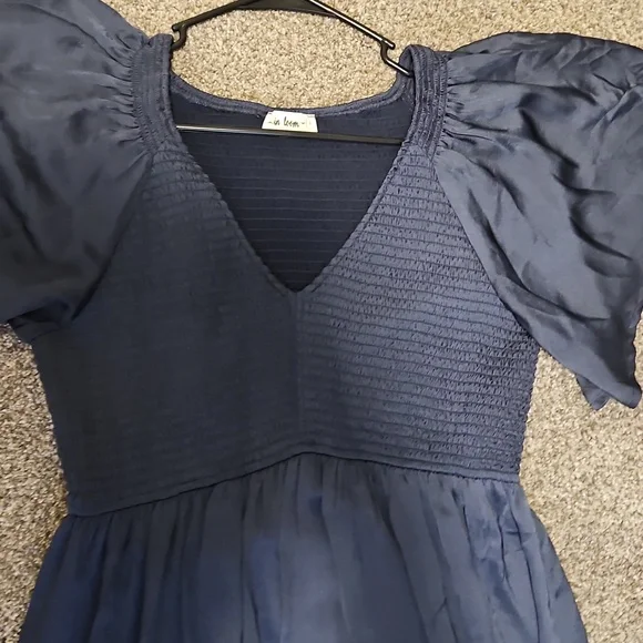 Elegant Navy Blue Dress - Picture 2 of 4